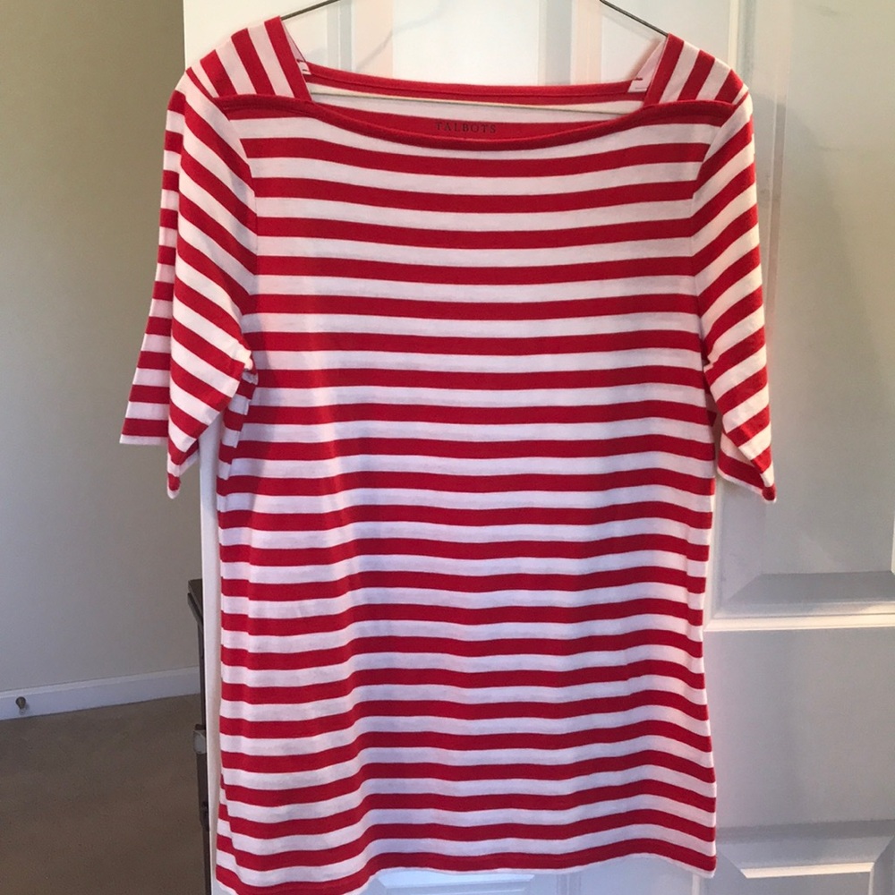 Red and white stripped Pima cotton tee.